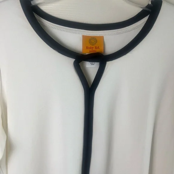 Ruby Rd. Top - Picture 2 of 4